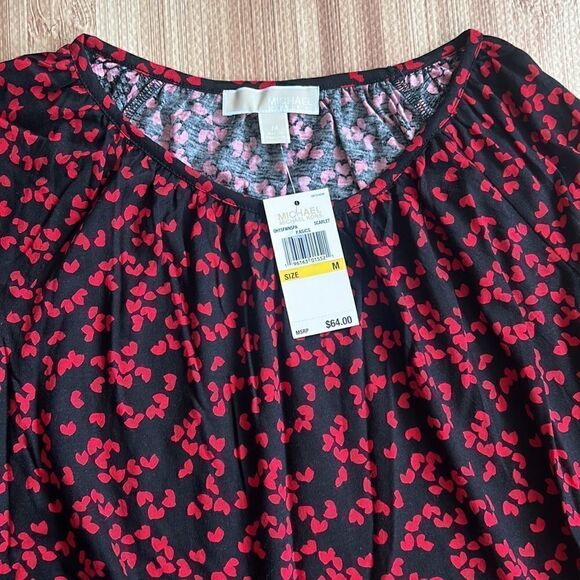 Michael Kors Red Hearts Top - Picture 8 of 9